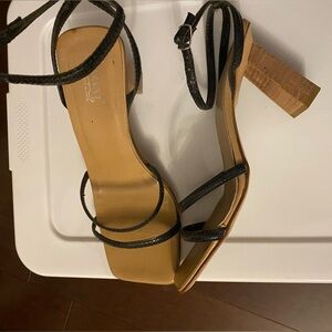 Black snakeskin heels made in Italy size 37